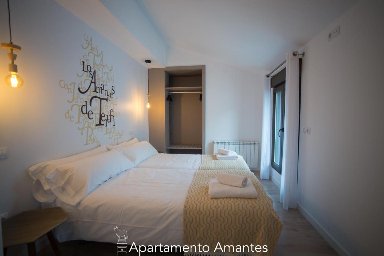 Apartamentos Plaza Del Torico Teruel Exterior photo